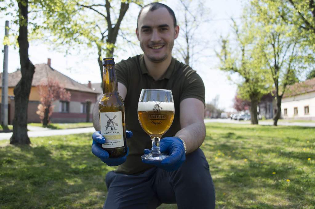 WEBÁRUHÁZAT INDÍTOTT A FÉLEGYHÁZI SÖRMŰHELY - image description