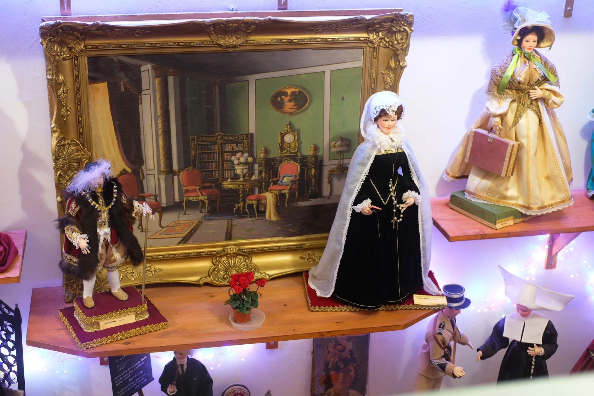 GUBA RÓZSA KARÁCSONYI BABAKIÁLLÍTÁS FELSŐLAJOSON - image description