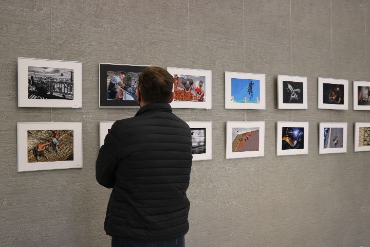 KALOCSÁN A MUNKA VILÁGA FOTÓKIÁLLÍTÁS - image description