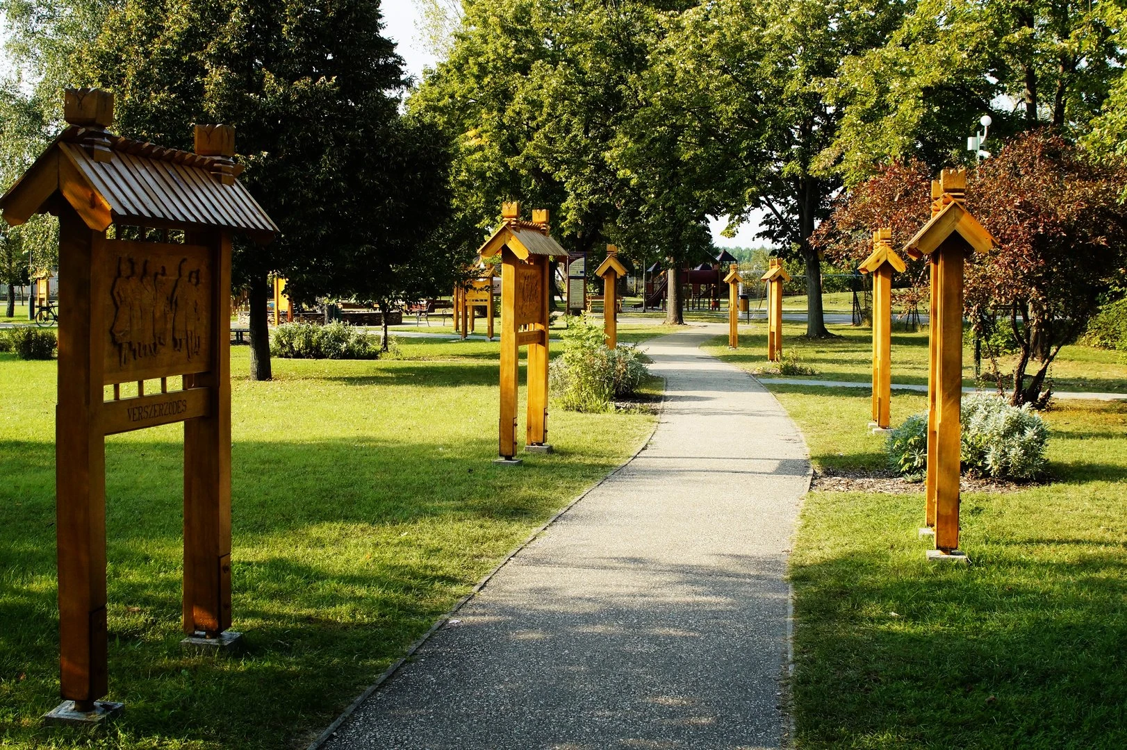 Magyar Történelmi Emlékút és Pihenőpark - image description