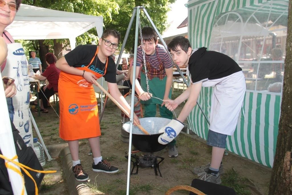 Bográcsos Ételek Főzőversenye (Kereki Majális) - image description