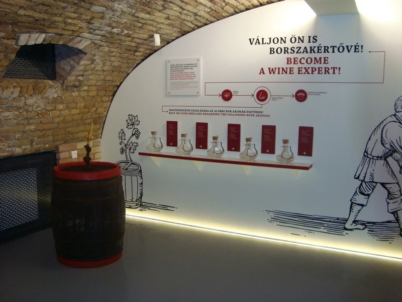 Látogatóközpont, Paprikamúzeum, Várostörténeti- és Borászati Kiállítás Kalocsa - image description