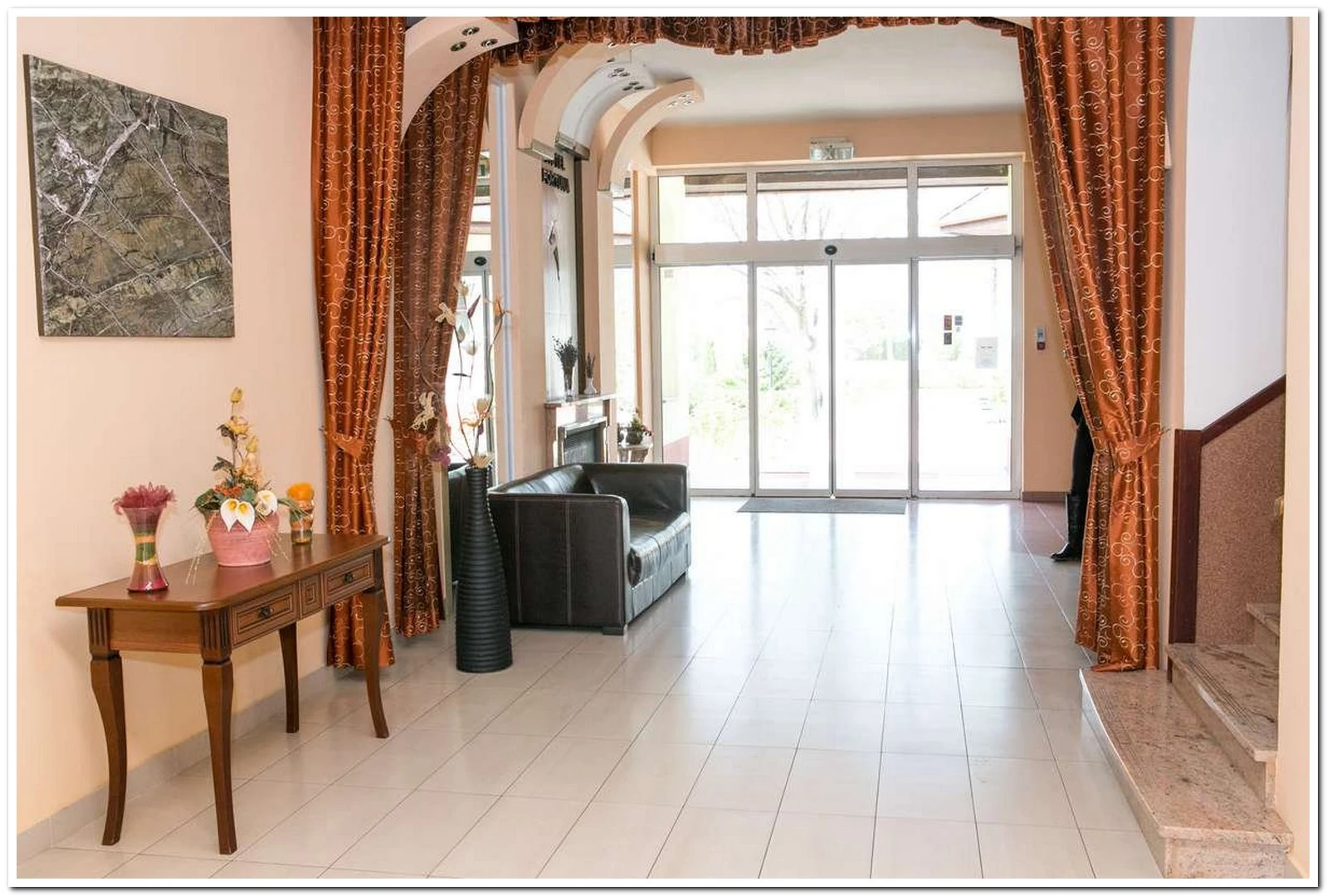 Hotel Fortuna Dávod - image description