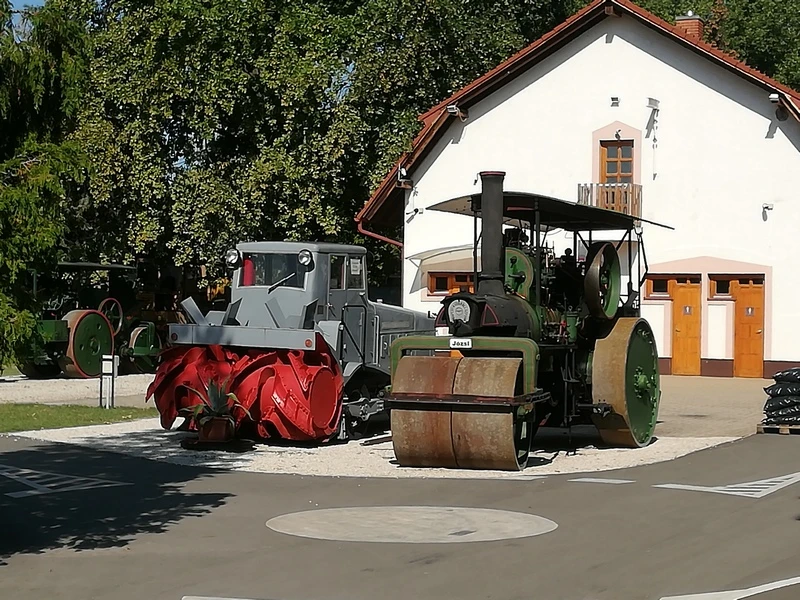 Közúti Szakgyűjtemény/ Úttörténeti Múzeum Kiskőrös - image description