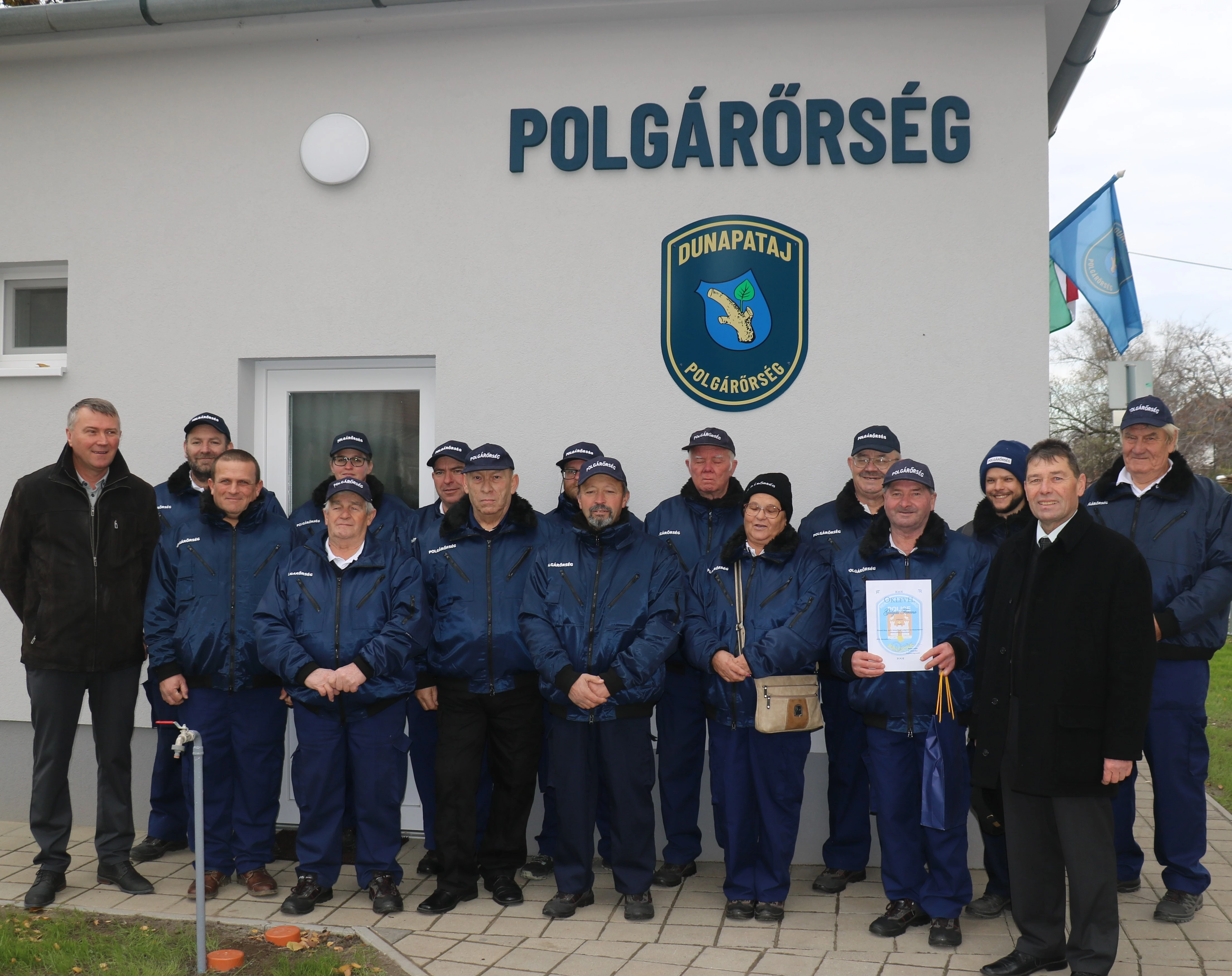 KORSZERŰ ÉPÜLETBE KÖLTÖZTEK A DUNAPATAJI POLGÁRŐRÖK - image description