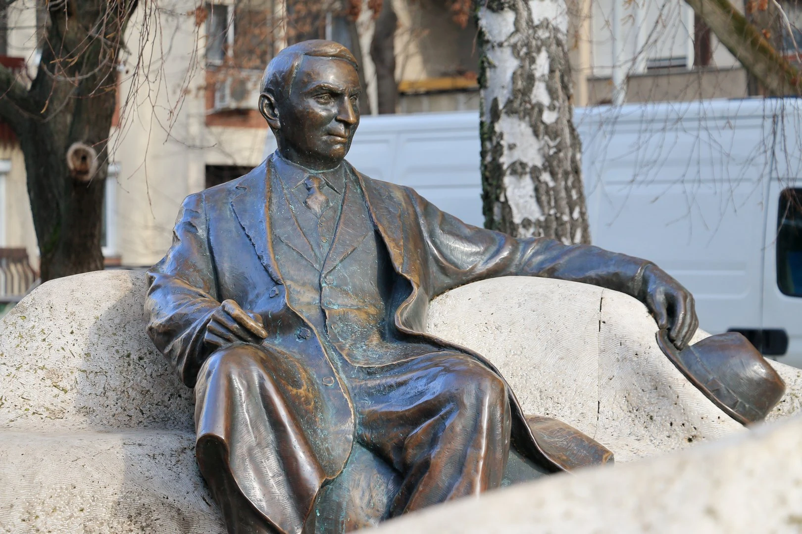 Móra Ferenc Szobor - image description