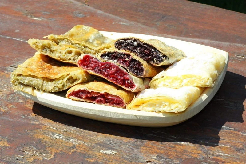 Kiskőrösi házi „szaladgálós” káposztás rétes - image description