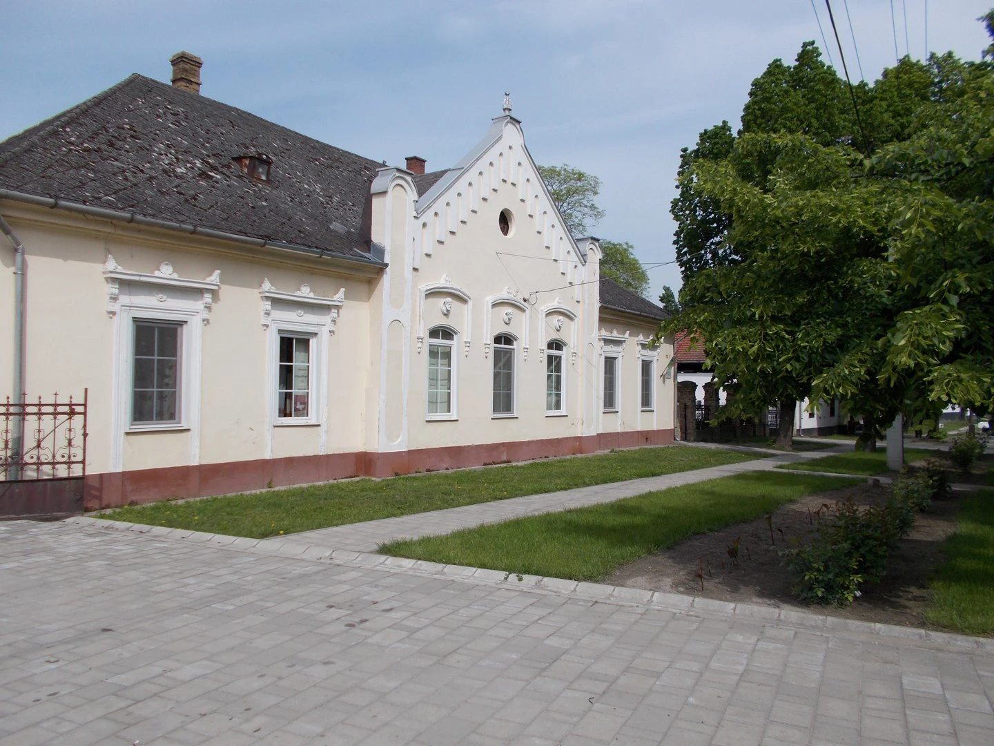 Református lelkészlak - image description