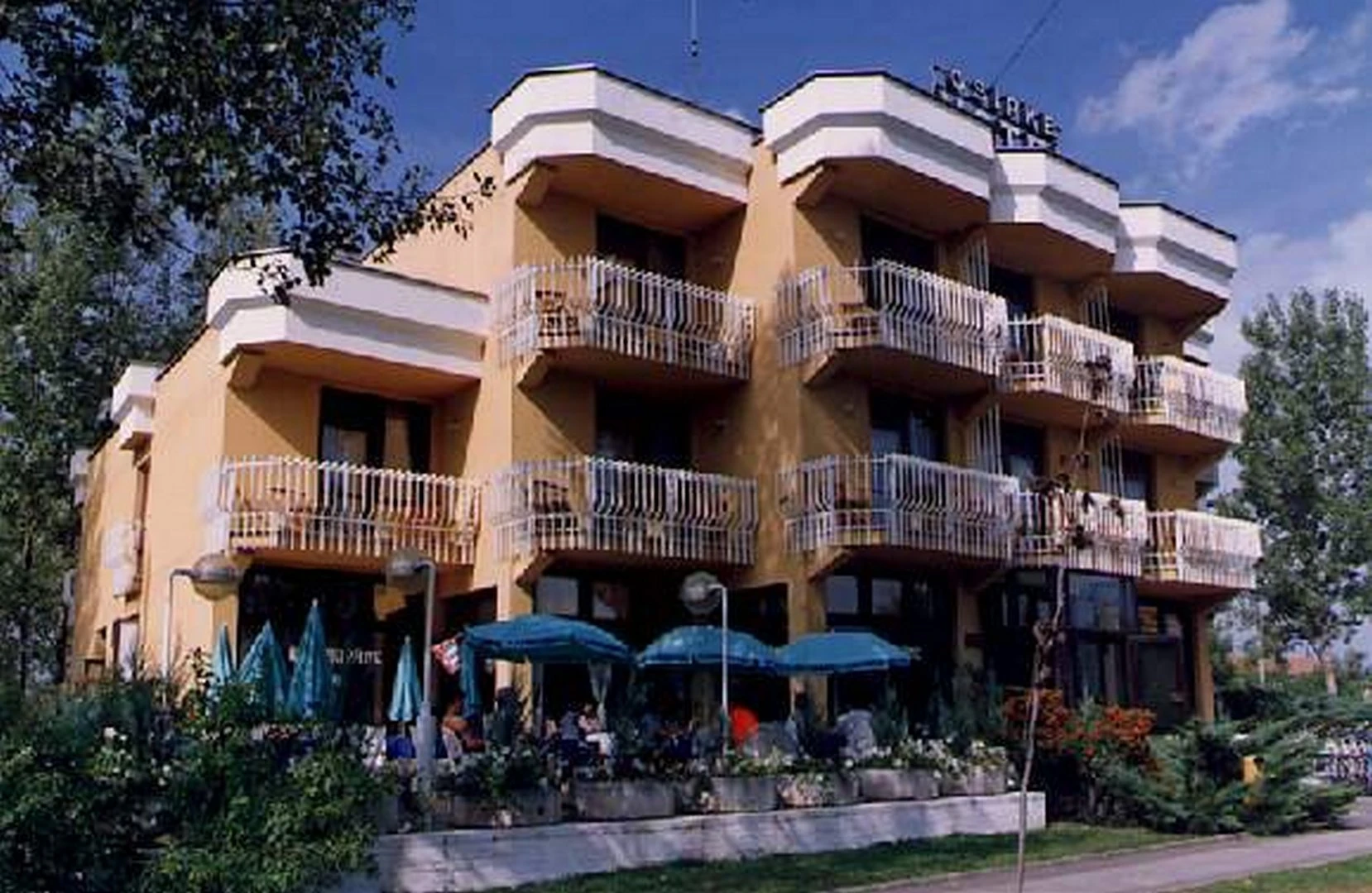 Csipke Hotel - image description