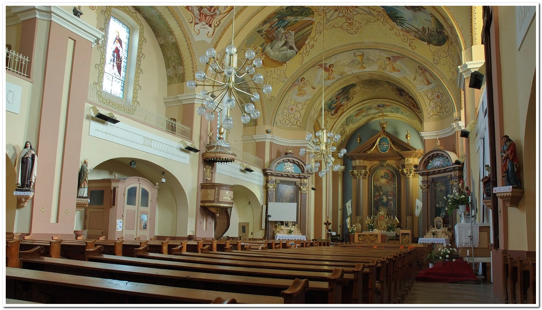 Kiskunmajsai Római Katolikus Templom - image description