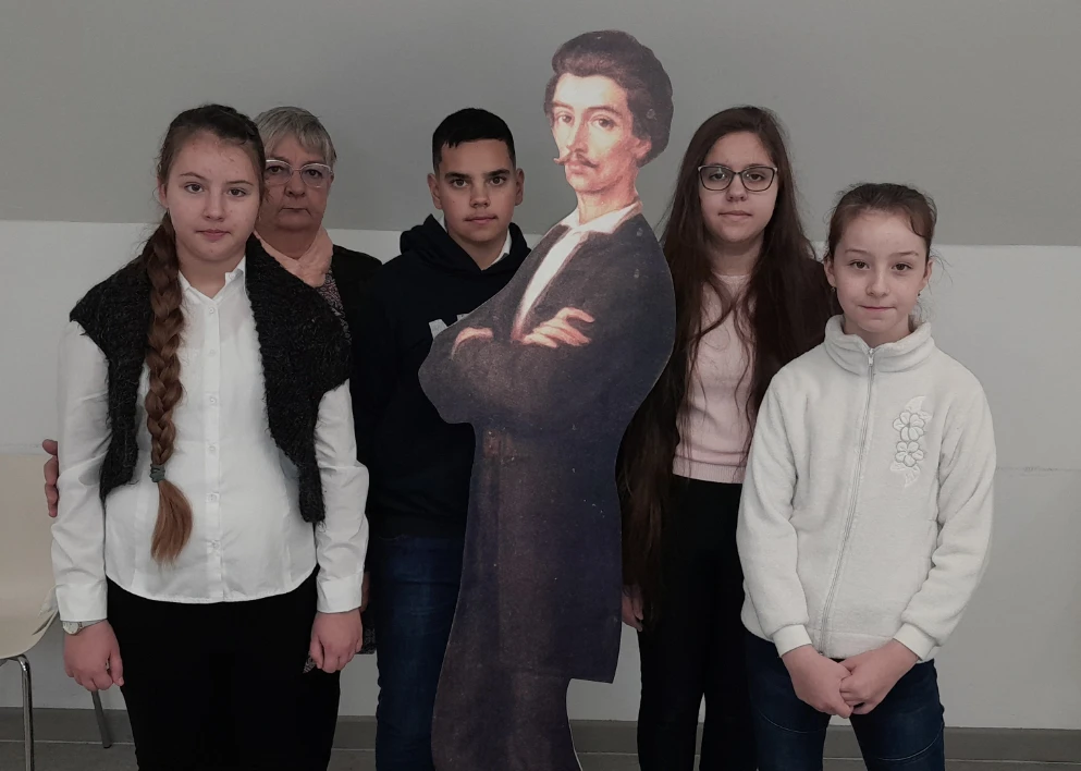 KI MIT TUD PETŐFIRŐL? TANKERÜLETI VERSENY - image description