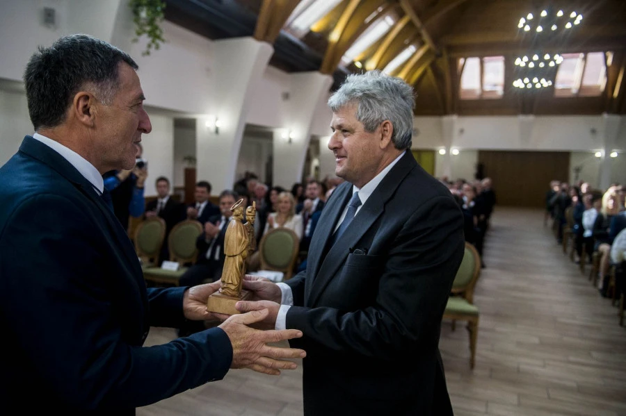 Megyei közgyűlés 2017. díjátadó - image description