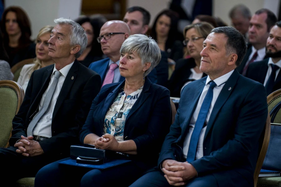 Megyei közgyűlés 2017. díjátadó - image description