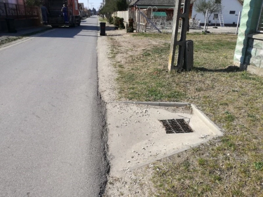 Páhi Község Petőfi és Kossuth utcák csapadékvíz elvezetés és visszatartás fejlesztése - image description