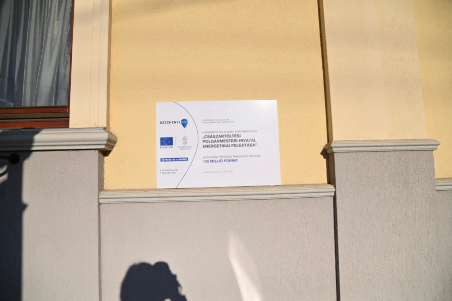 Császártöltés Polgármesteri Hivatal energetikai felújítása - image description