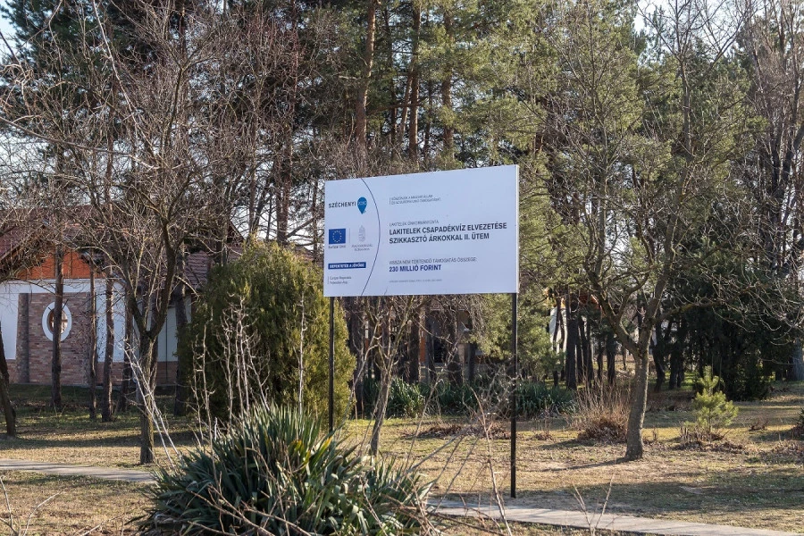 Lakitelek csapadékvíz elvezetése szikkasztó árkokkal II. ütem - image description