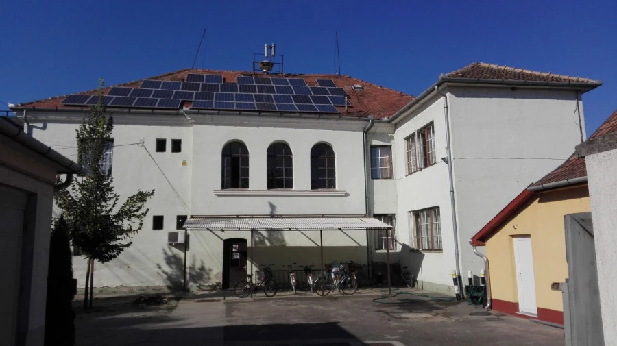 Izsáki Városháza energetikai korszerűsítése - image description
