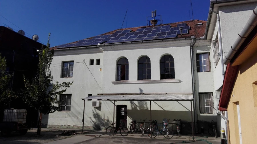 Izsáki Városháza energetikai korszerűsítése - image description