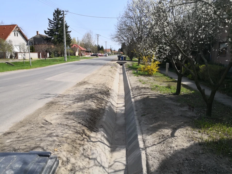 Apostag Község csapadékvíz elvezetése – I. ütem - image description