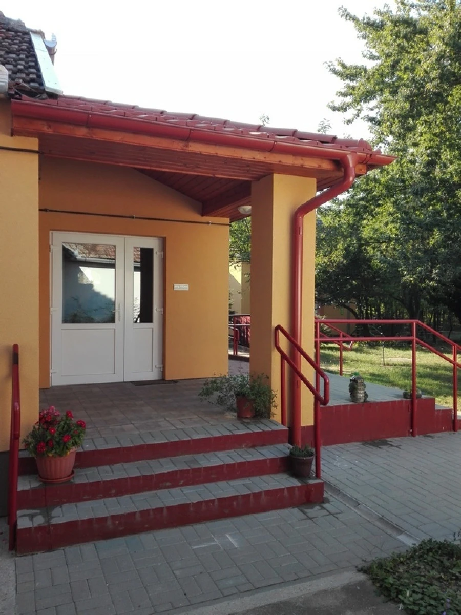 Kéleshalom község iskola-óvoda épületének energetikai korszerűsítése - image description