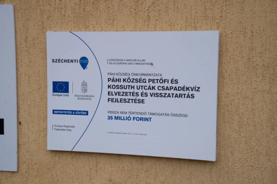 Páhi Község Petőfi és Kossuth utcák csapadékvíz elvezetés és visszatartás fejlesztése - image description