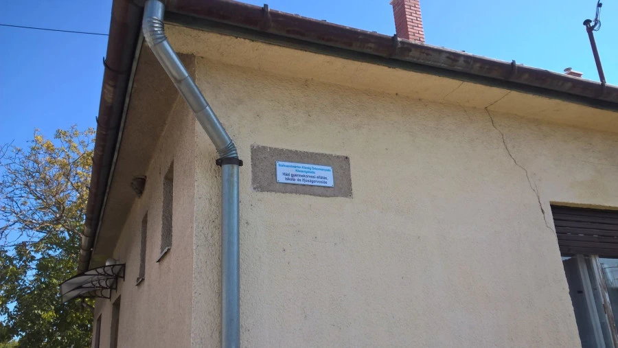Fő utcai háziorvosi rendelő felújítása Szalkszentmártonon - image description