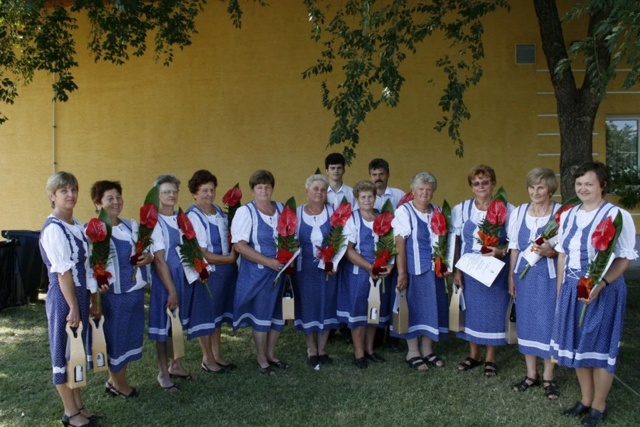 Zsana - image description