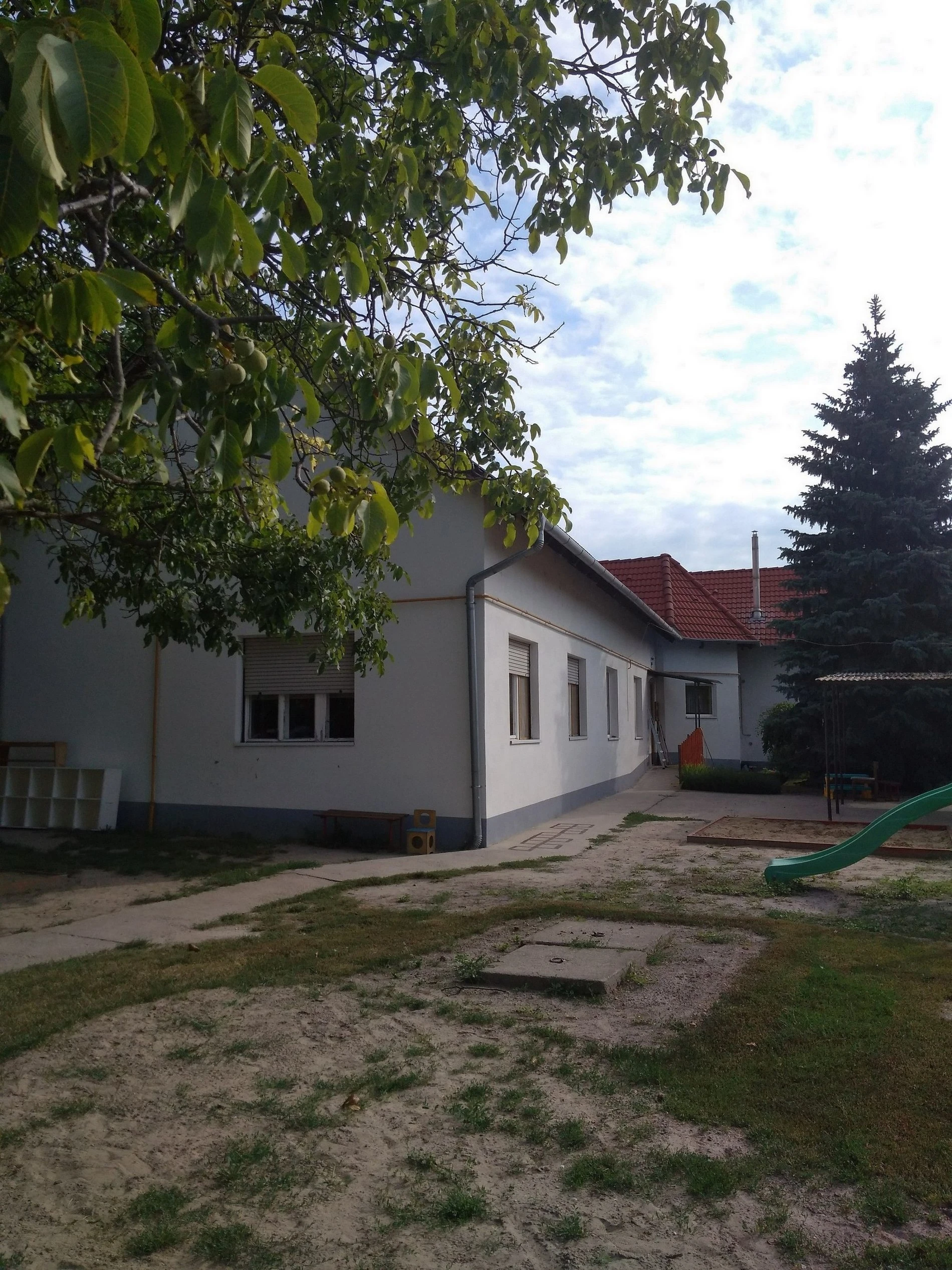 img-20190812-090100.jpg