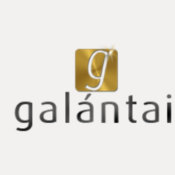 A képen galántai felirat, felette egy arany négyzetben g betű.