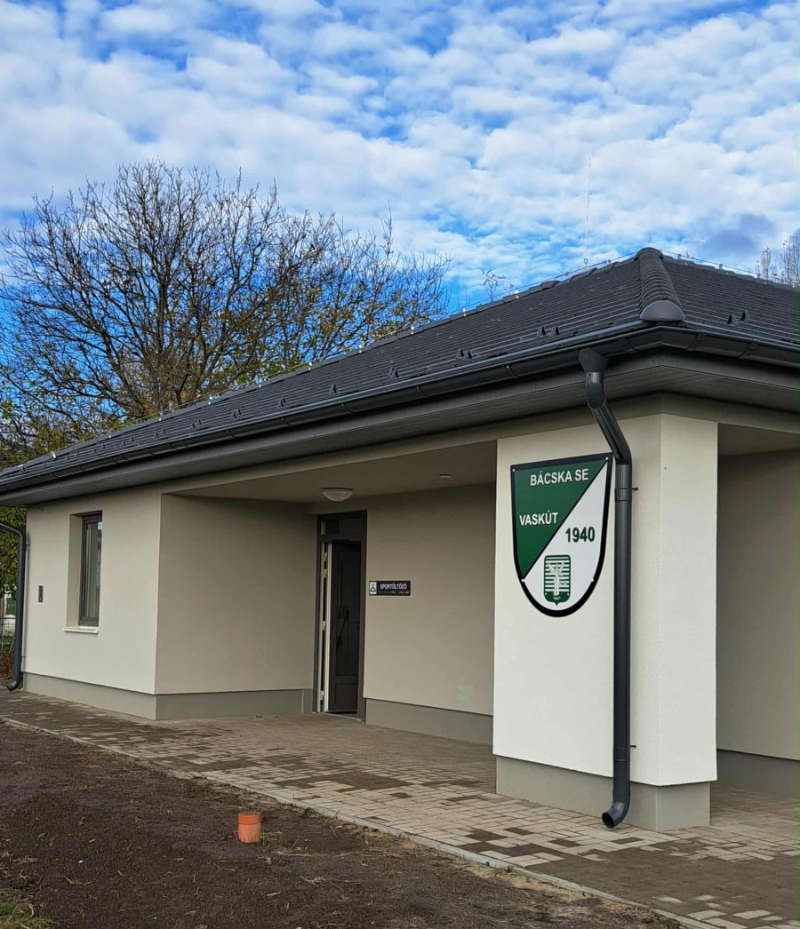 Közösségi ház felújítása és sportöltöző építése Vaskúton - fotódokumentáció - image description