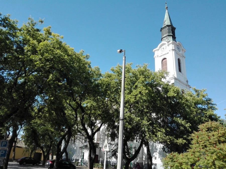 A kiskunhalasi református templom - image description