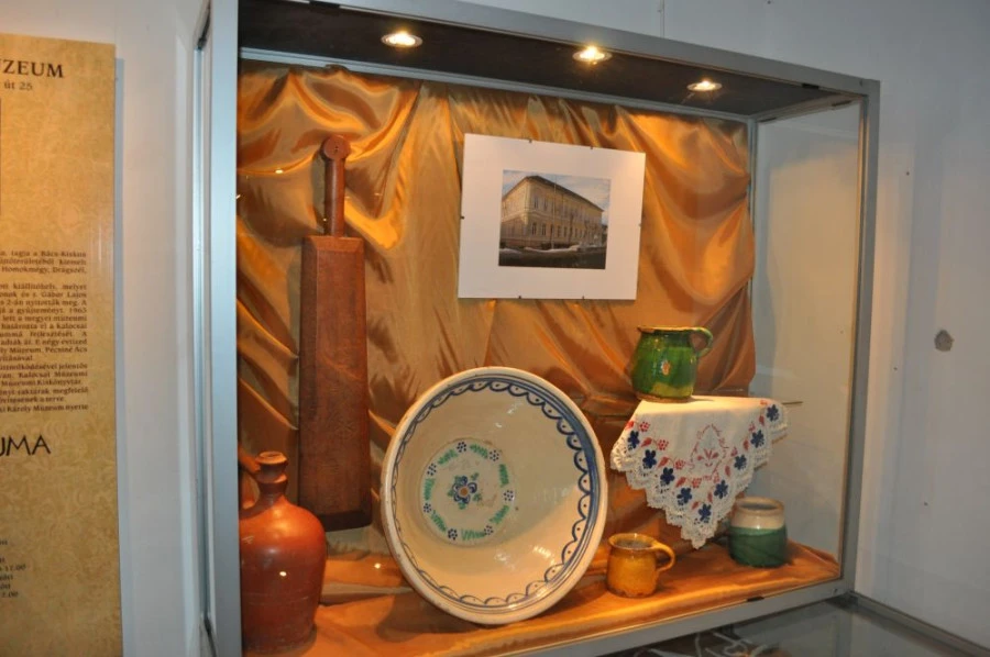 Kiskun Múzeum – Kiskunkapitány-ház és tömlöc - image description