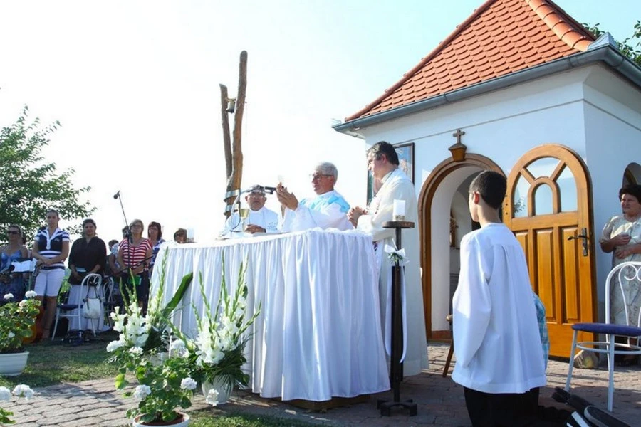 Feketi Kápolna búcsúja - image description