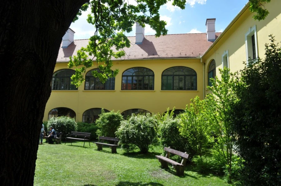Kiskun Múzeum – Kiskunkapitány-ház és tömlöc - image description