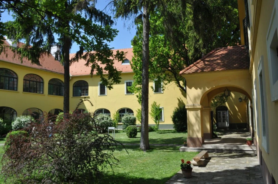 Kiskun Múzeum – Kiskunkapitány-ház és tömlöc - image description