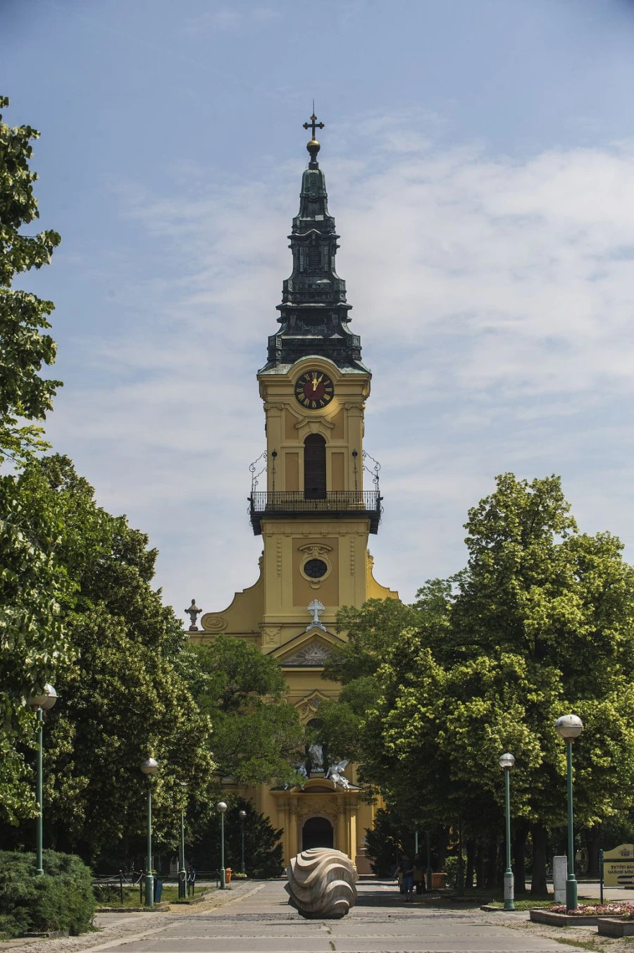 Ótemplom - Sarlós Boldogasszony templom - image description