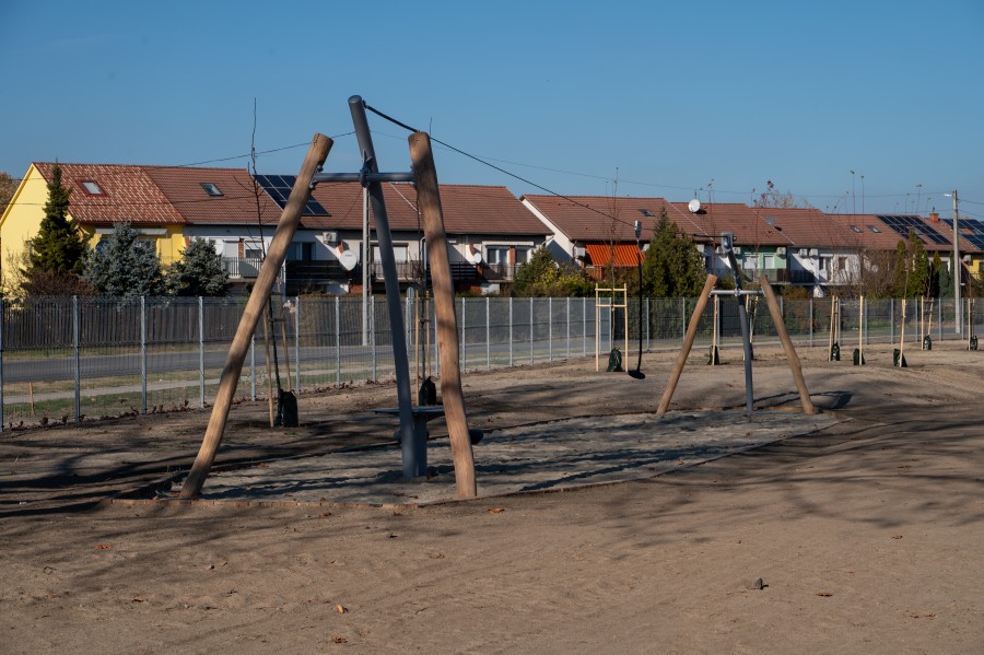 A Vasas pálya újjászületik Félegyházán - fotódokumentáció - image description