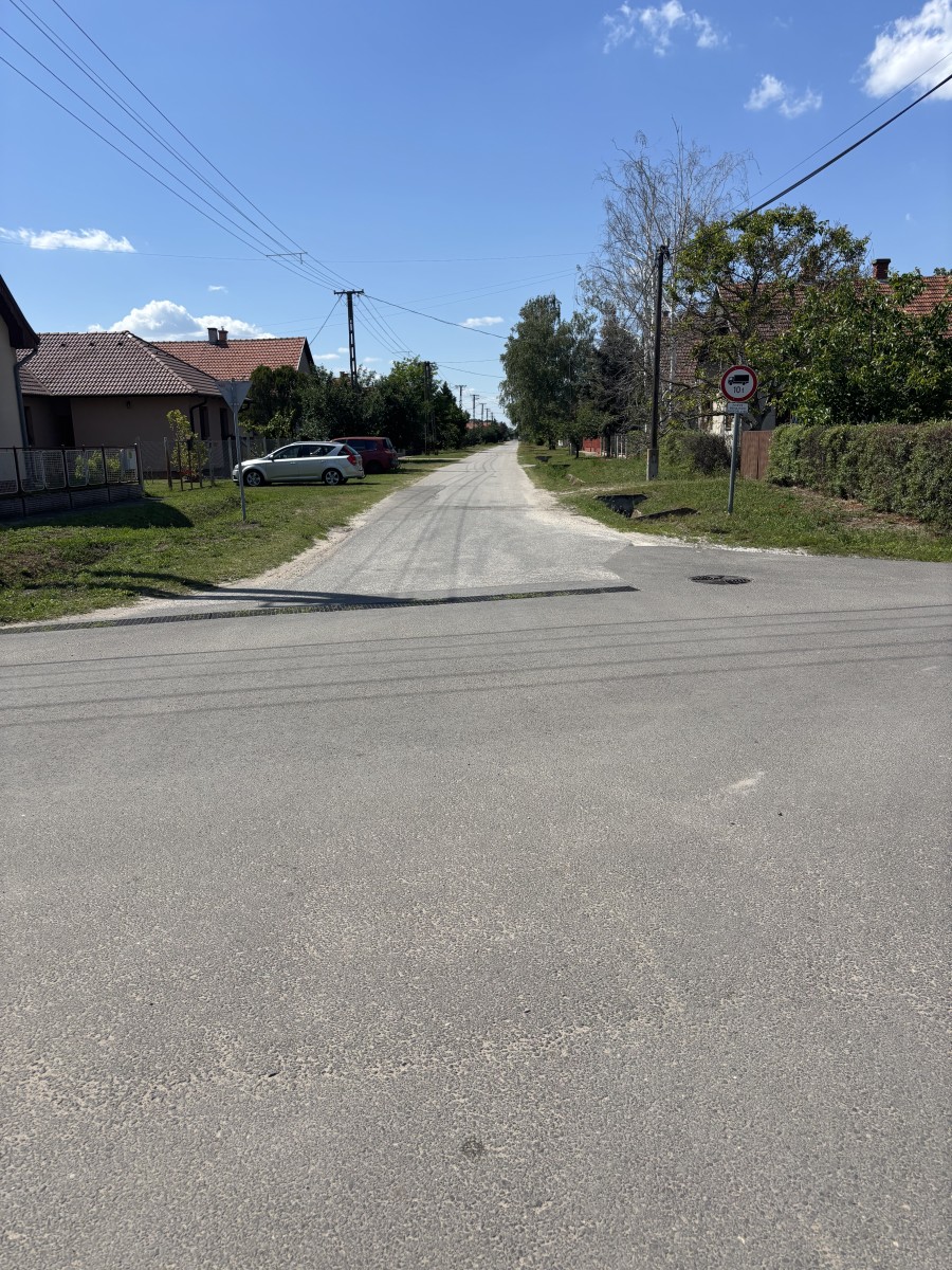 Belterületi útfejlesztés Csólyospálos községben - fotódokumentáció - image description