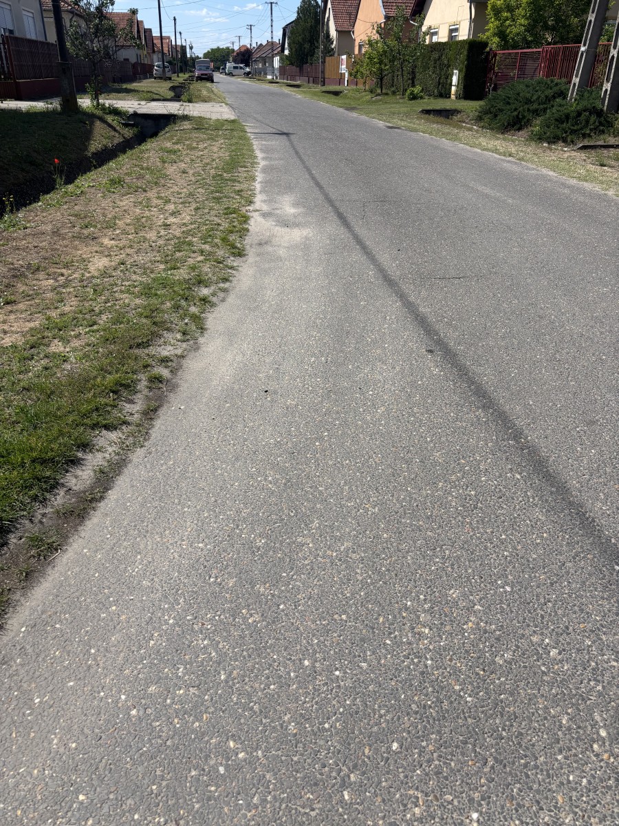 Belterületi útfejlesztés Csólyospálos községben - fotódokumentáció - image description