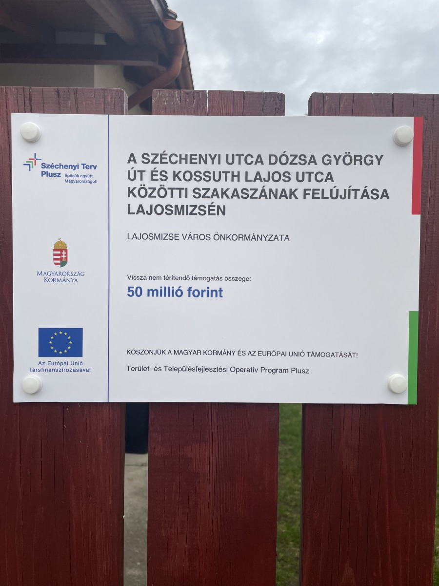  A Széchenyi utca Dózsa György út és Kossuth Lajos utca közötti szakaszának felújítása Lajosmizsén - fotódokumentáció - image description