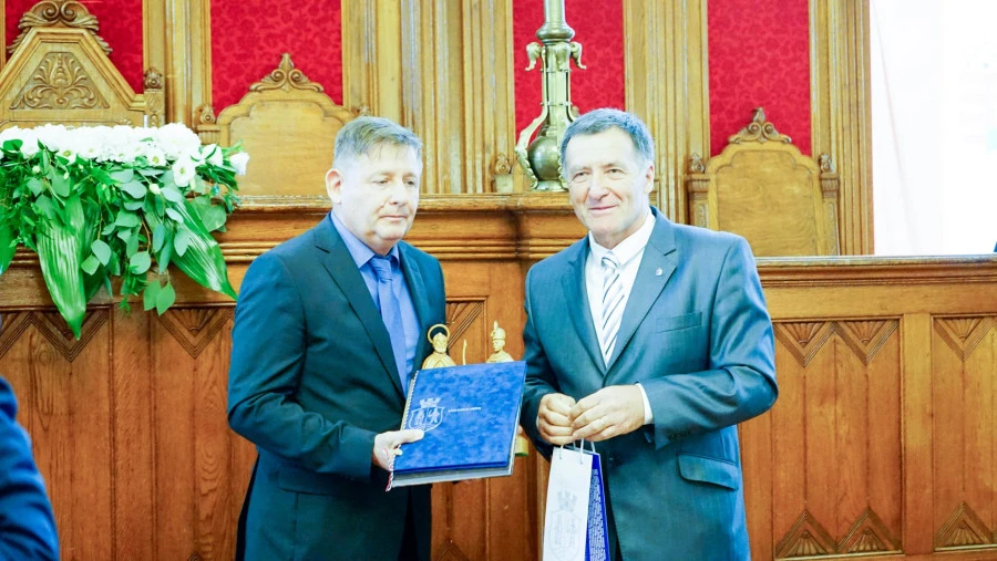 Ünnepi közgyűlés - image description