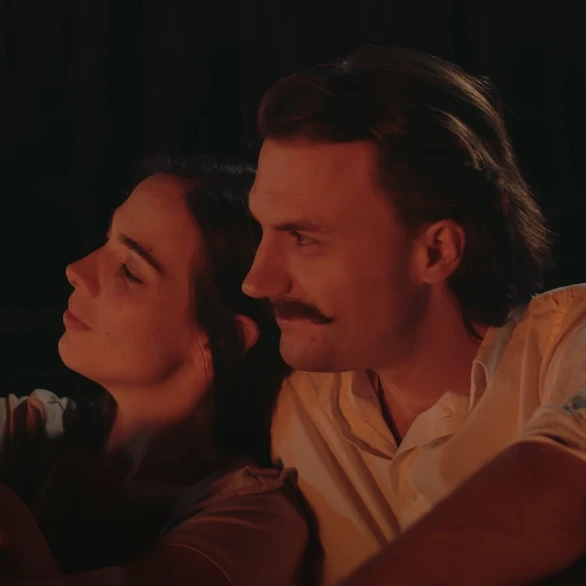 No sugar- A hegyek közt  - image description