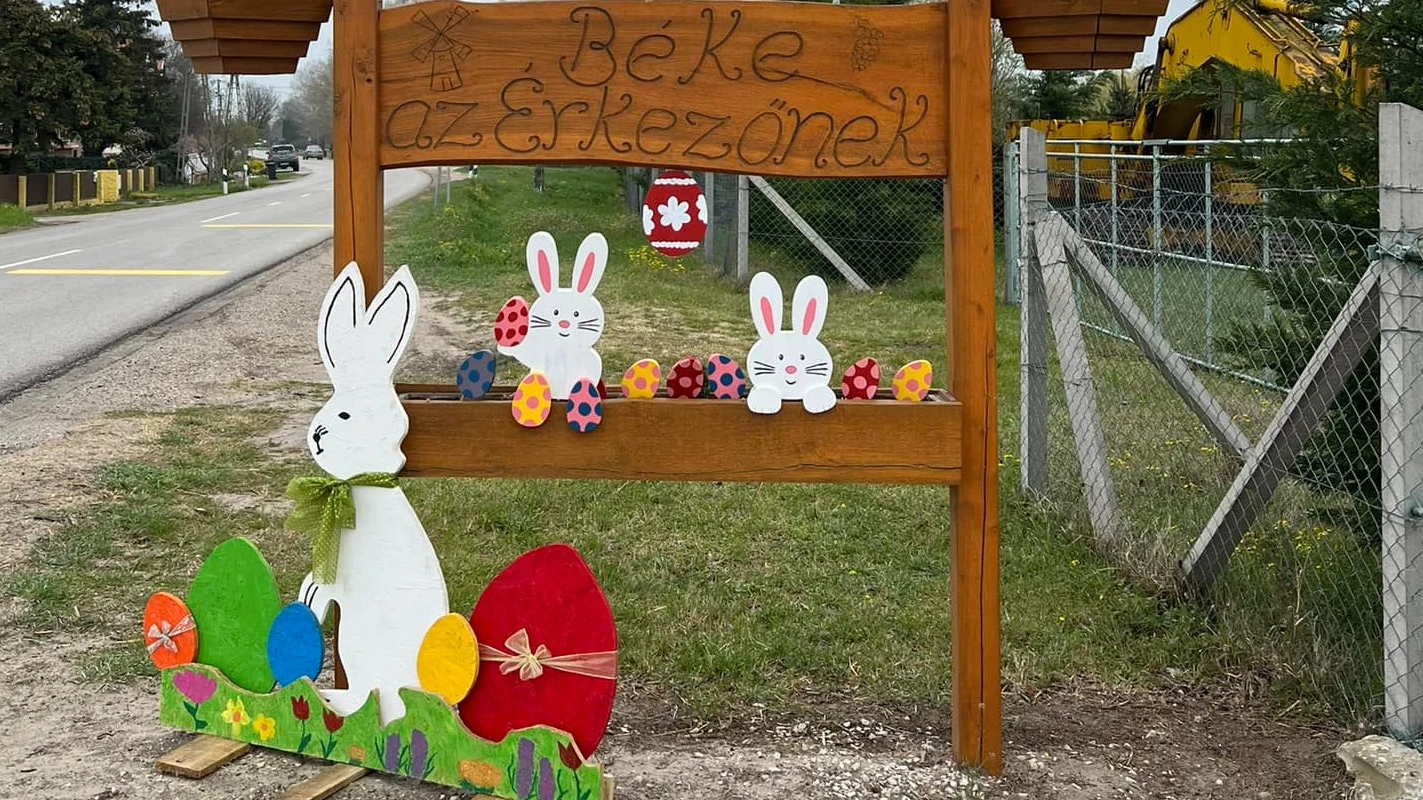 Béke az érkezőnek  Páhin  - image description