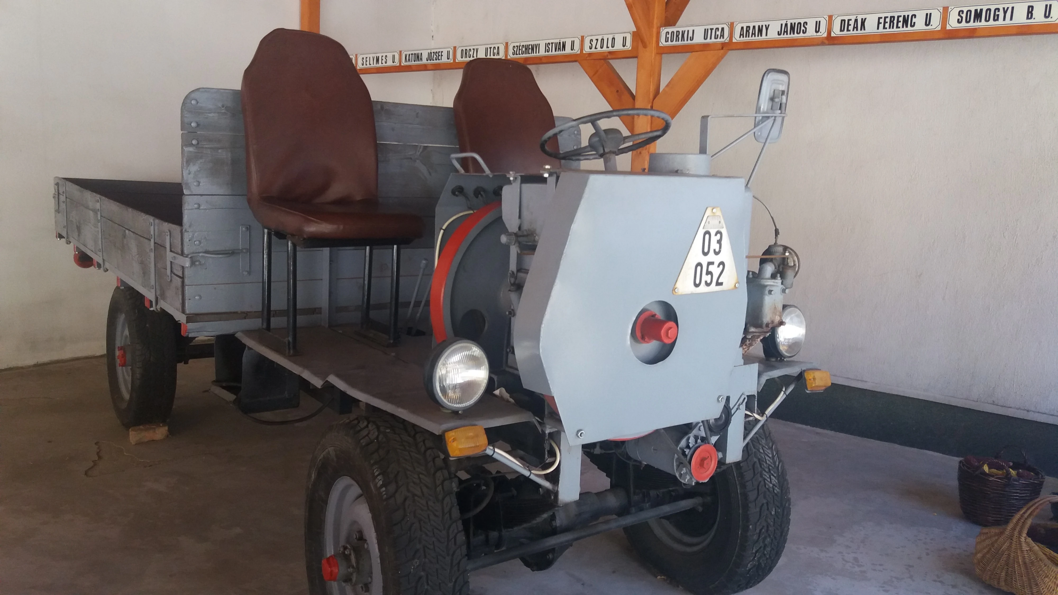 Értéktár sorozat -  a csettegő  - image description