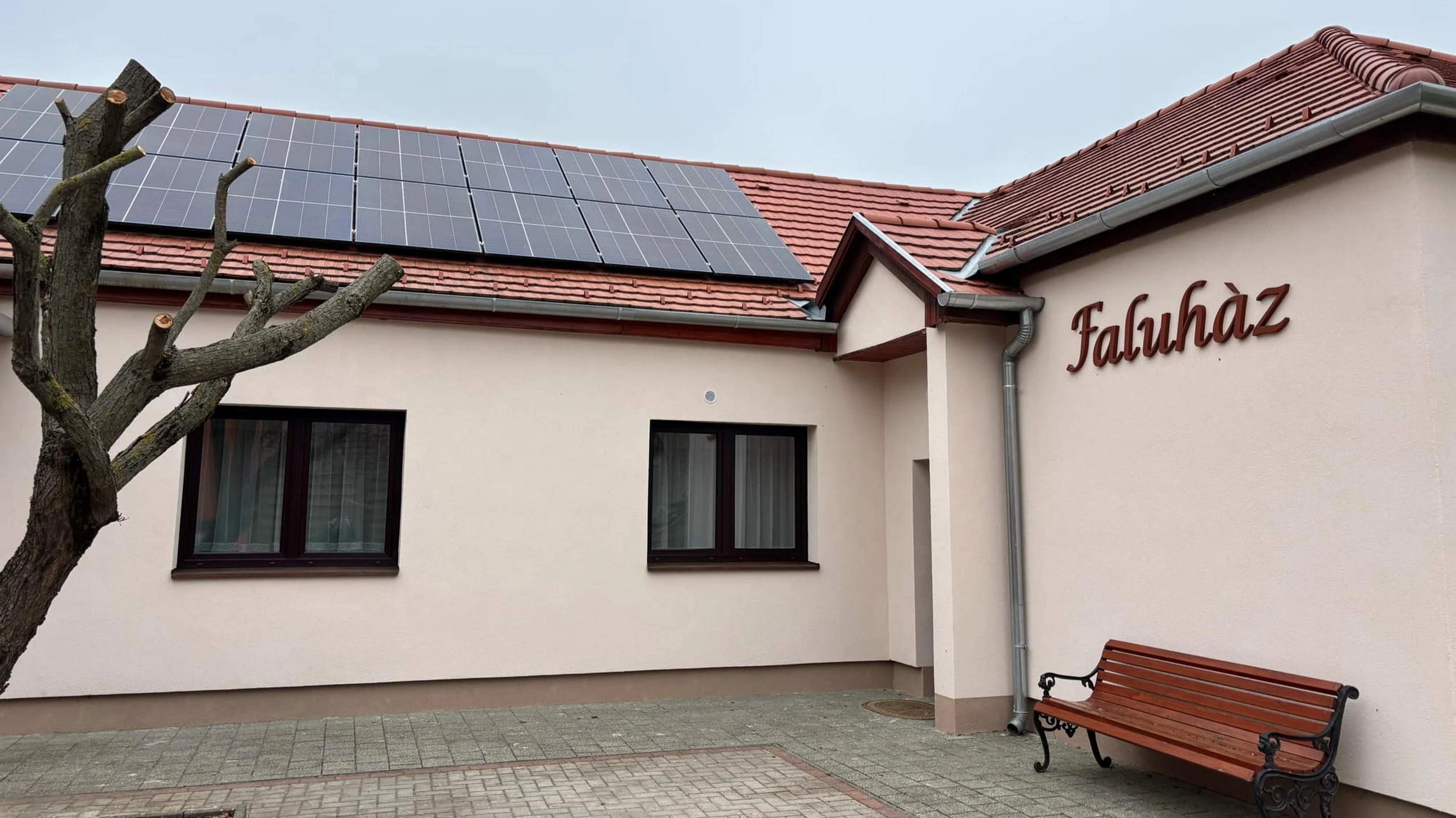A felújított újteleki faluház