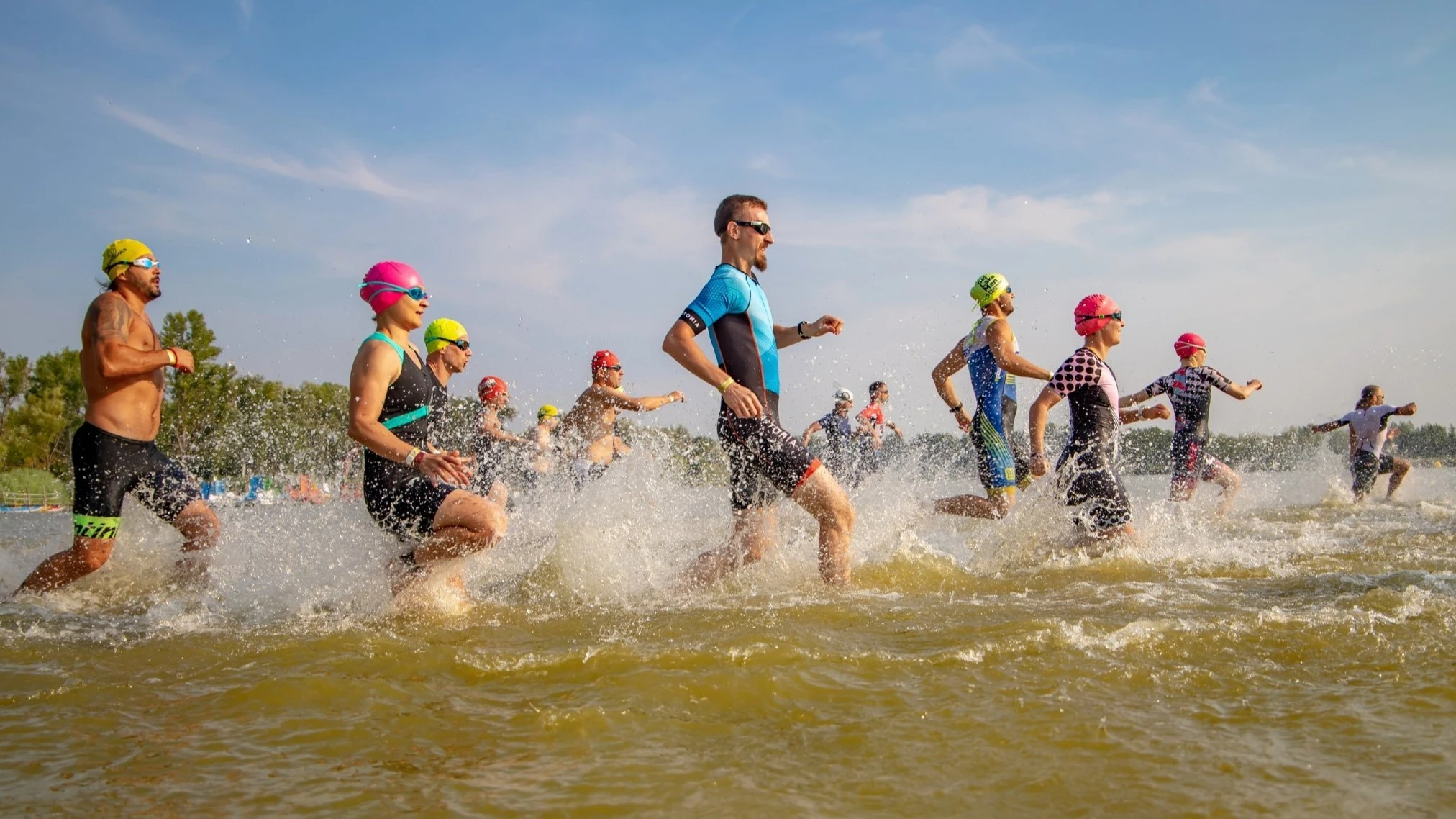 Több vármegyei fürdő is csatlakozott a  hétvégi strandok éjszakájához  - image description