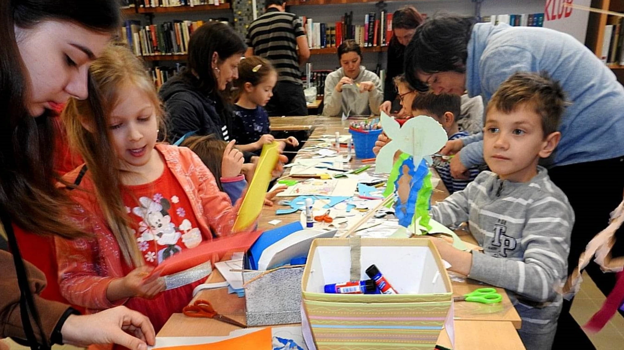 Tavaszi aprók tánca Kiskunhalason  - image description