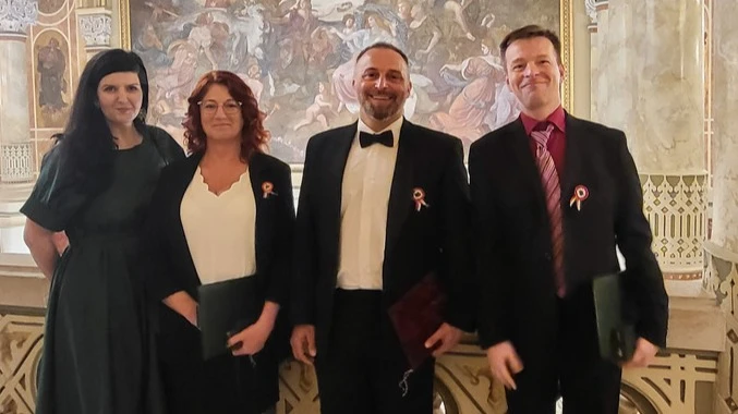 ÁLLAMI KITÜNTETÉSEKKEL ISMERTÉK EL VÁRMEGYÉNK KIVÁLÓSÁGAIT - image description