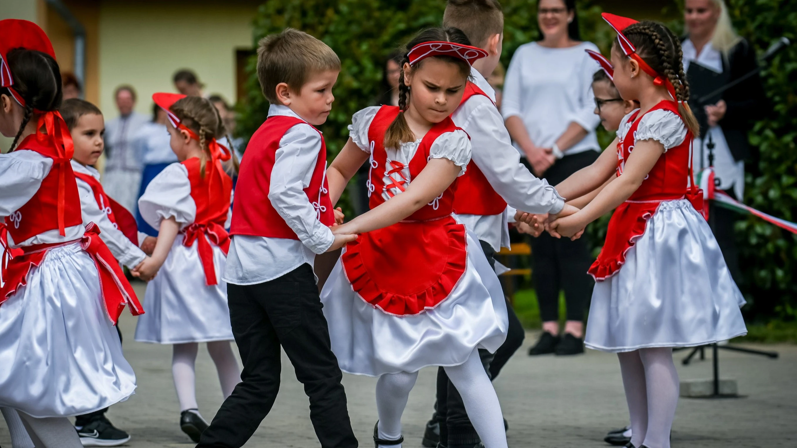 133 millió forintnyi fejlesztés és Petőfi szobor Orgoványon - image description