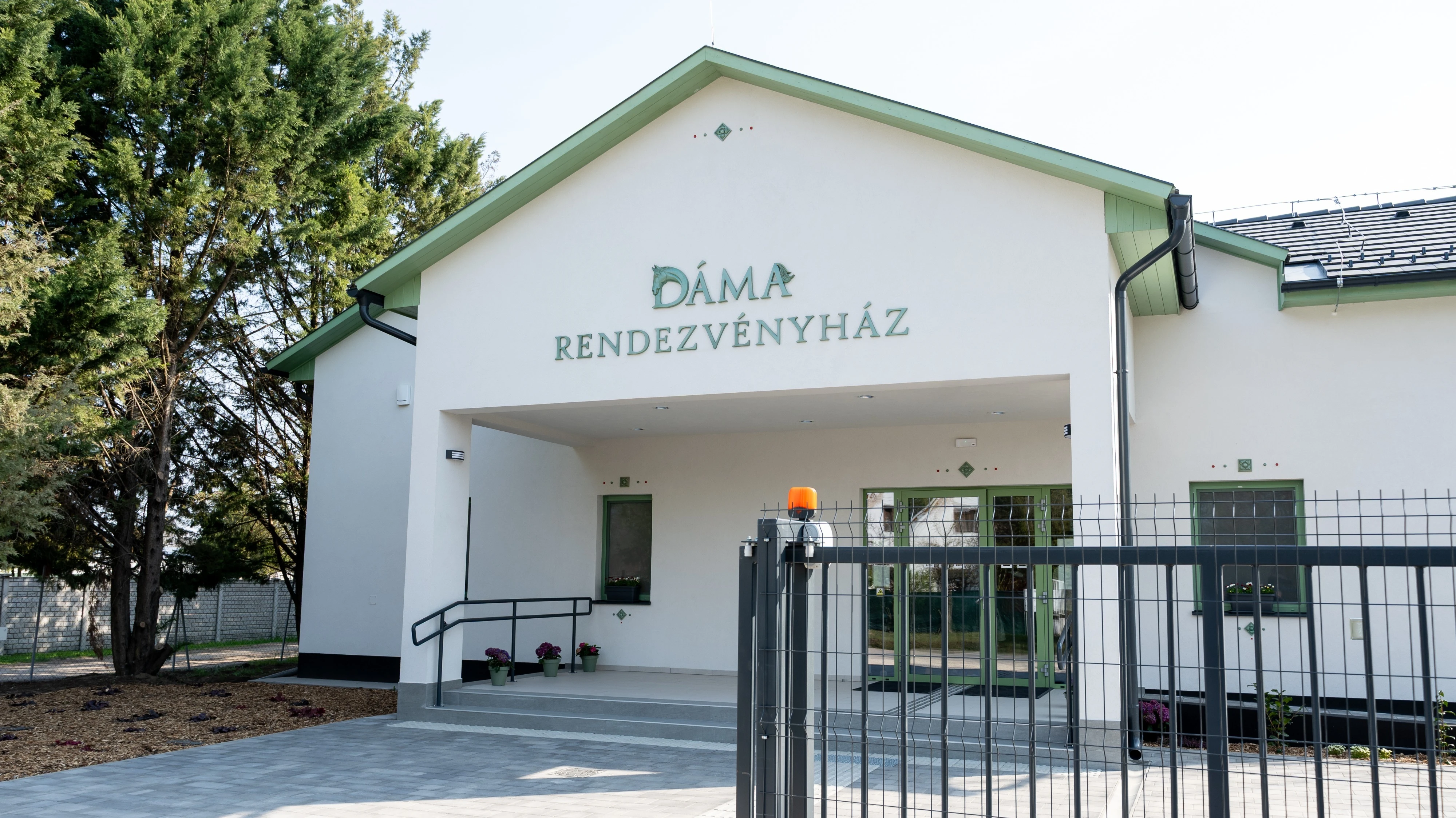 Ballószög Nagyközség Önkormányzatának új rendezvényháza